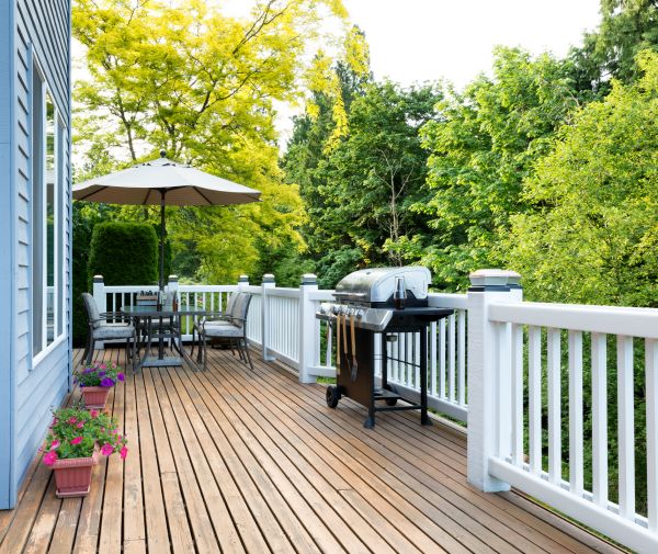 Enclosed Deck Building